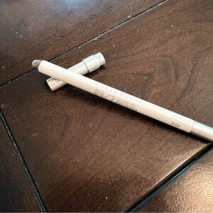 Urban Decay 24/7 Glide-on Waterproof eyeliner pencil Yeyo-metallic white